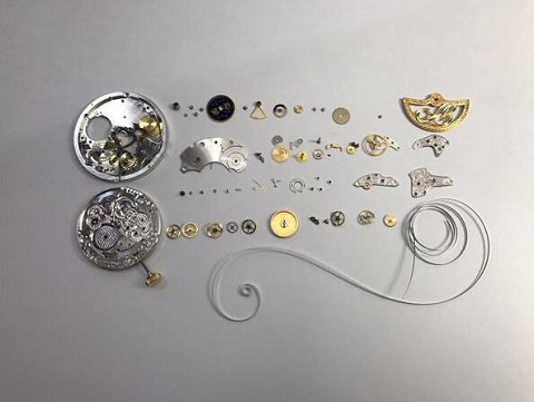 天梭手表多长时间保养一次（天梭外观掉漆）