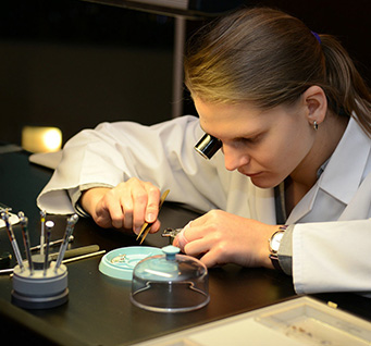 天梭手表售后服务电话（天梭如何深度清洁）